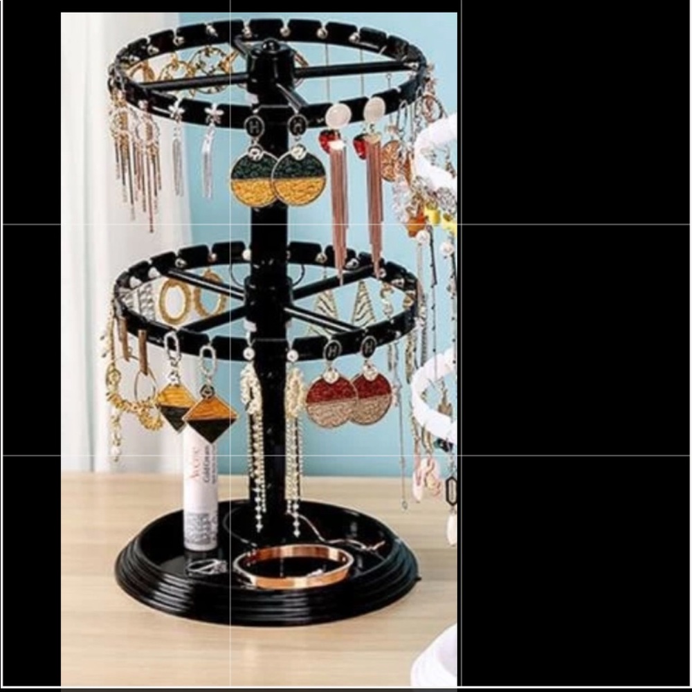 NEW ! Three Layer Jewelry Rack - in OG package
